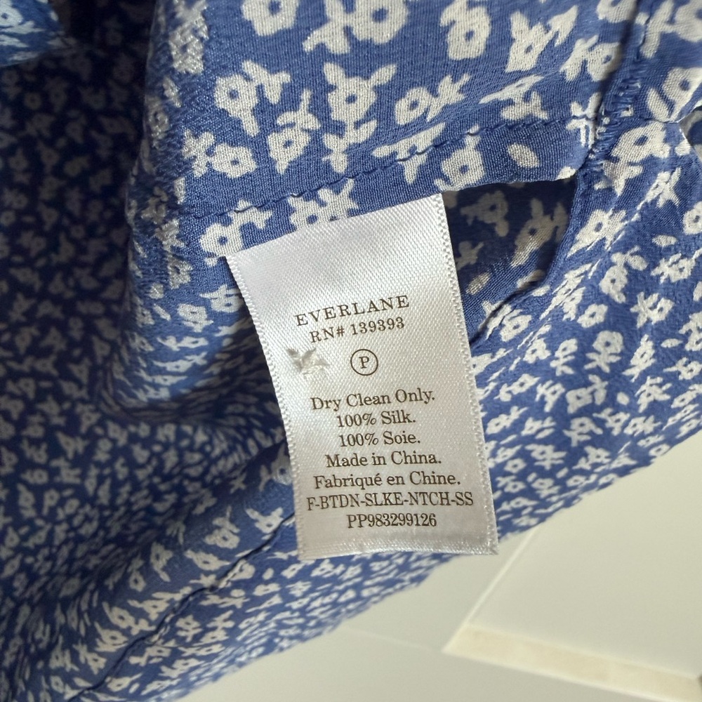 Everlane Floral Button Down Shirt - Picture 5 of 8